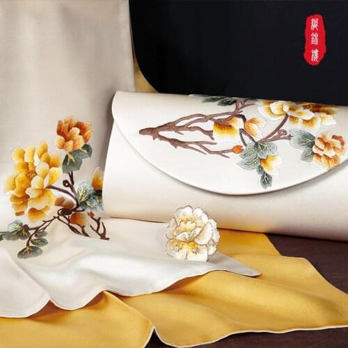 Silk scarves embroidered silk scarf buckle mulberry silk embroidery handbags suzhou handicraft suit silk scarves