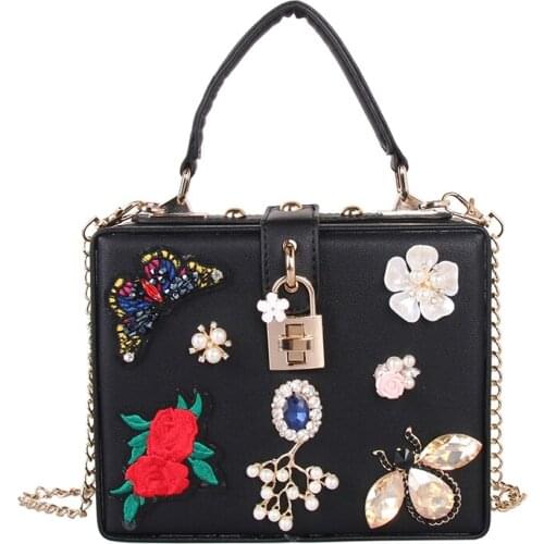 Fashion Prom evening bag diamond flower Clutch Bag hollow relief Acrylic luxury handbag banquet party purse womens Shoulder bag