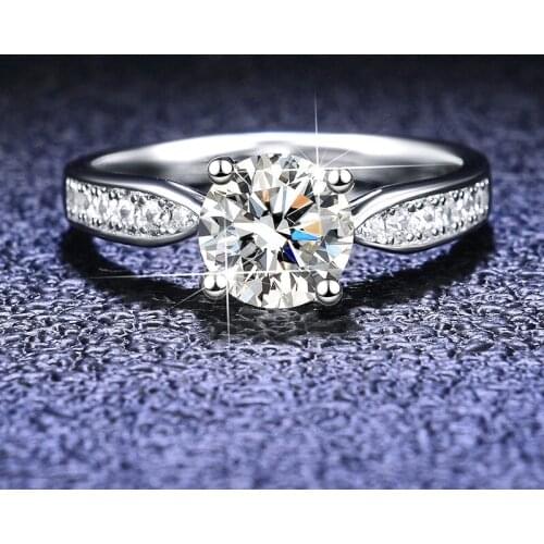 Silver Diamond Test Passed Excellent Cut 1 Carat D Color High Clarity White Moissanite Queen Starlight Ring Silver 925 Jewelry
