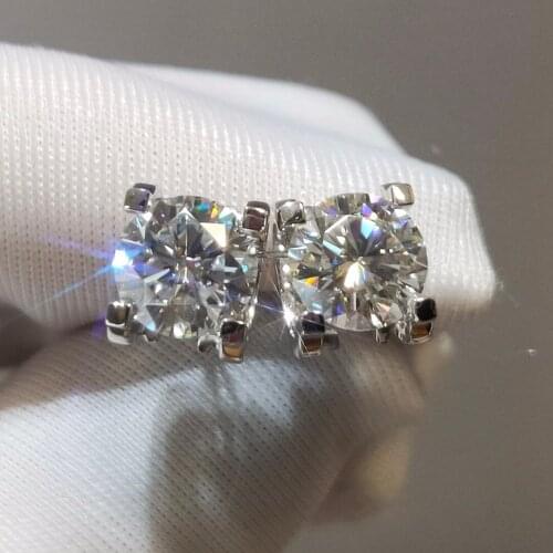 18K White Gold Total 2 Carat Brilliant Cut Diamond Test Past Best Quality D Color Moissanite Gemstone Cow Head Stud Earrings
