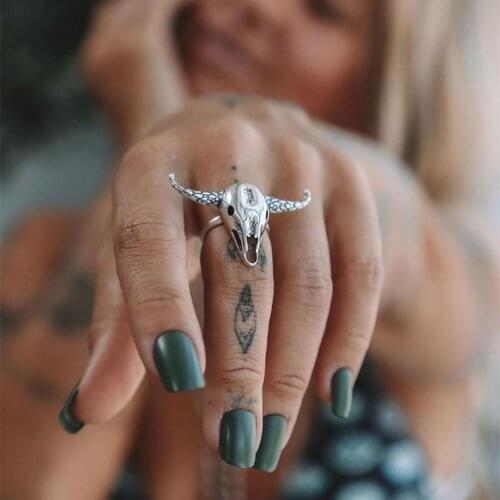 Hot Vintage Punk Personality Carved Cow Head Skull Bohemian Women Men Open Finger Ring Jewelry Gift