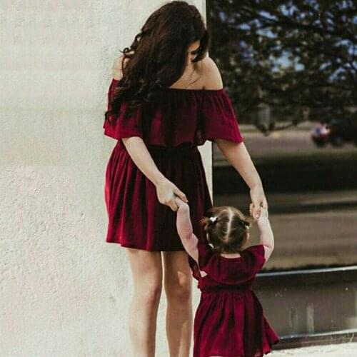 Family Look Mom Baby Off-Shoulder Woman & Girls Dress Summer Mommy and Medresses Mother Daughter Matching Dresses
