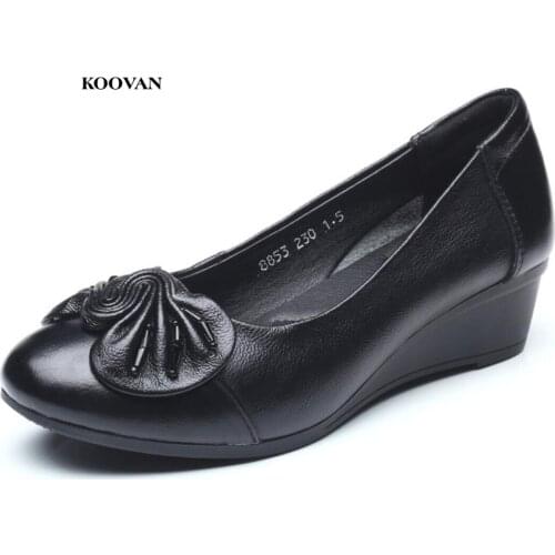 Koovan Mamas Leather Shoes 2018 New Spring Autumn Genuine Leather Pumps Low Heels Soft Bottom Suitable for Aged Women Shoes