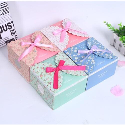 20pcs Flower Wedding Candy Box Small Ribbon Bow Cute Gift Box For Cake/Chocolate/Cookies/Jewelry Packaging Boxes 14.5x14.5x9cm