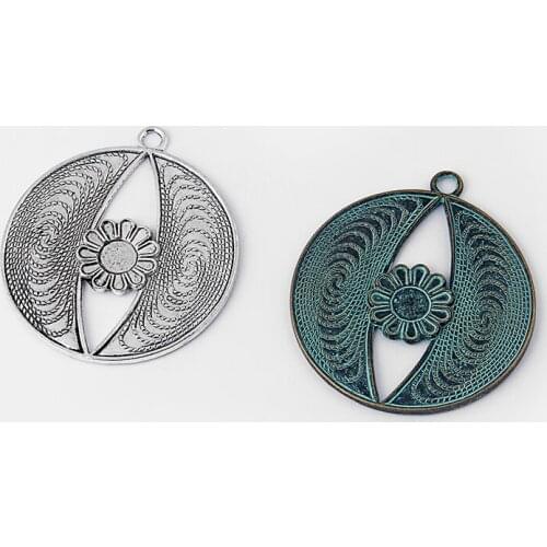 3PCS Verdigris Patina Hollow Round Flower Charms Pendants for Necklace Findings Jewelry