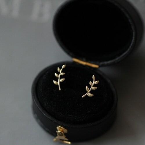 Simple Olive Branch Leaf Earrings European Style Alloy Stud Earrings For Women Mini Sweet Cute Student Jewelry Girls Women Gift