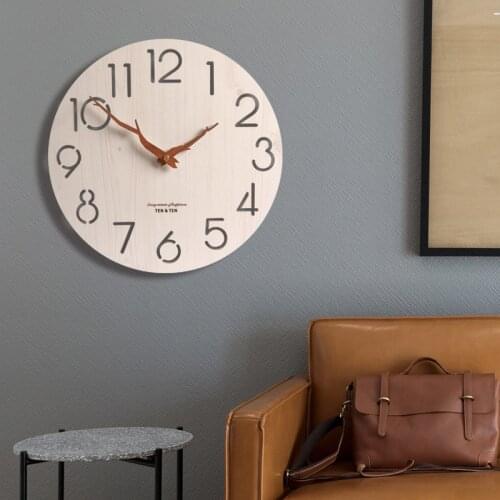 Nordic Wooden Wall Clock Battery Powered Oclock Living Room Bedroom 12 Inch Round Quiet Clockwork