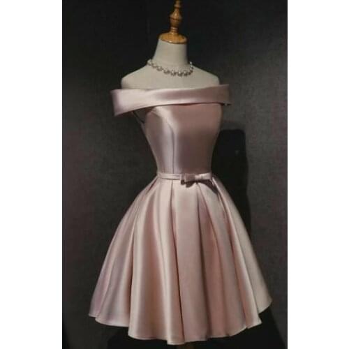 Vintage Short Off Shoulder Satin Homecoming Dresses with Pockets A-Line Knee Length Pink Graduation Dresses for Teens