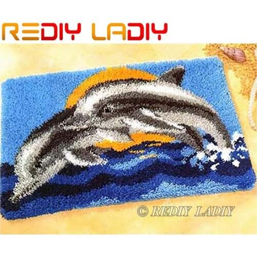 Latch Hook Rug Kits Crocheting Carpet Rug Dolphin Love Acrylic Yarn Pre-Printed Canvas Cushion Mat DIY Crochet Tapestry Crafts