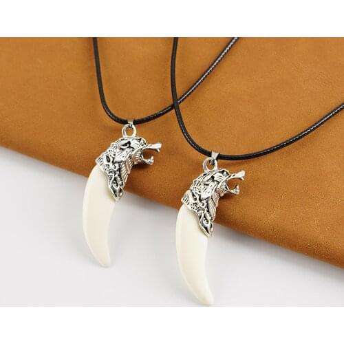 LeeSell Punk Cool Brave Men Wolf Teeth Pendant Necklace Women Man Lucky Jewelry Vintage Imitation Tooth Amulet Pendant Necklace