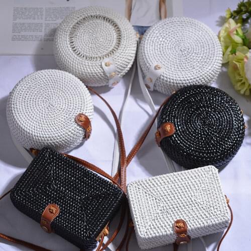 2020 Black White Round Straw Bags Women Summer Rattan Bag Handmade Woven Beach Cross Body Bag Circle Bohemia Handbag Bali Box