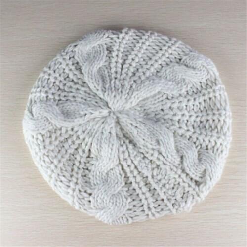 Woman Winter Hat Black Solid Color Beret Female Bonnet Caps Winter All Matched Ski Wool Knitted Warm Walking Hat Cap