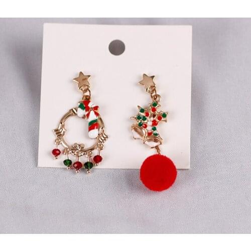 Fashion Christmas Earrings Christmas Series Classic Temperament Ladies Asymmetrical Plush Ball Elk Pendant Alloy New Year Gift