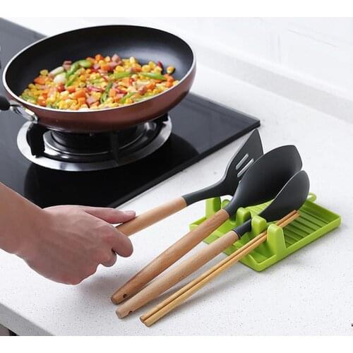 Multifunctional Kitchen Rack Plastic Non-slip Stove Top Pan Bucket Holder Kitchen Cooking Utensil Holder Spoon Spatula Rest