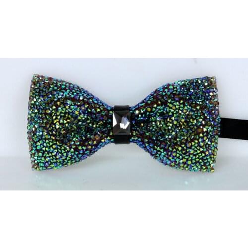 2019 New High Quality Starry Bow Tie Romantic Wedding Groom Bowtie Diamond Encrusted Colorful Fashion Mens Exquisite Bow Tie
