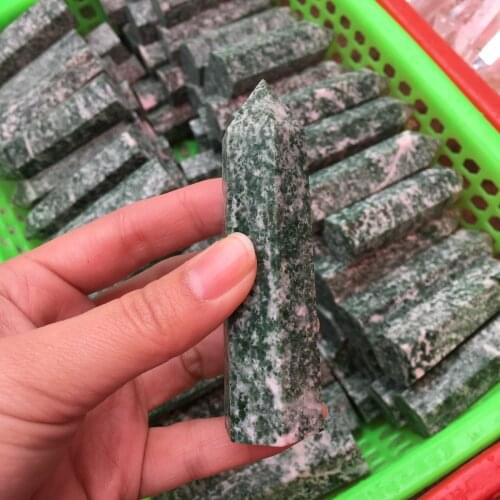 1pcs Natural beauty of qinghai quartz healing point