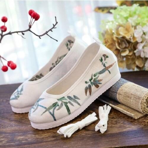 Spring Autumn New China Style Retro Height Increasing Wedges Shallow Cross-tied Embroider Canvas Women Casual Pumps Shoes 2021