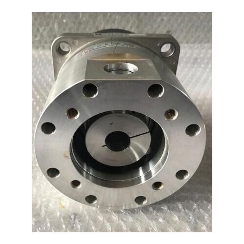 HPG-32A-05 ratio 1:5 input hole 19mm , used in good condition . 80% appearance new , good working , free shipping