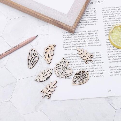 10pcs Cut Wood Leaves Embellishment Wooden Shape Craft Wedding Decor QX2E