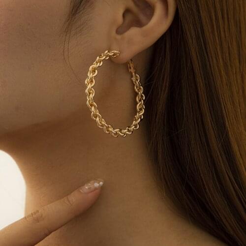 Fashion Statement Earring 2021 Big Geometric Earrings Hot Selling Golden Silvery Plating Metal Hoop Earrings For Women
