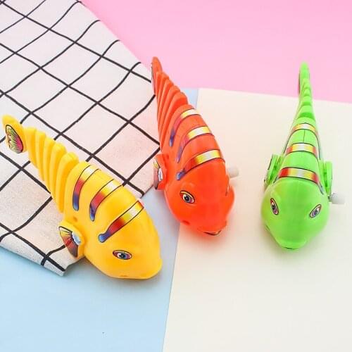 Wind Up Toy Clockwork Color Swing Fish Cartoon Childrens Puzzle Baby Learning To Crawl Toy 1-2-3-4 Years Old