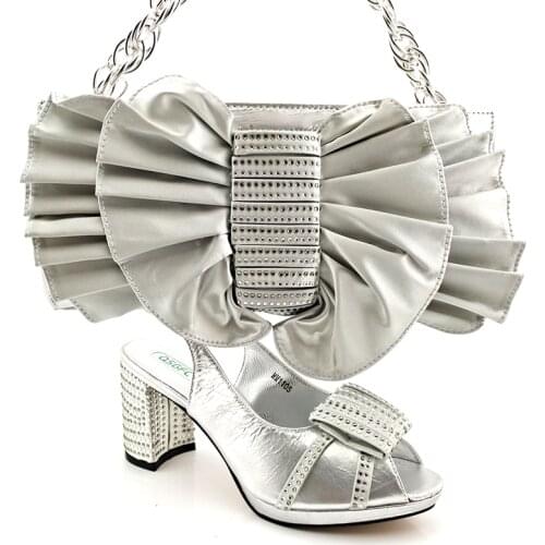 Italian Design Nigerian New Elegant Women Shoes and Bag Set full of Rhinestone Mixing Metal Decoration in Orange Color for Party