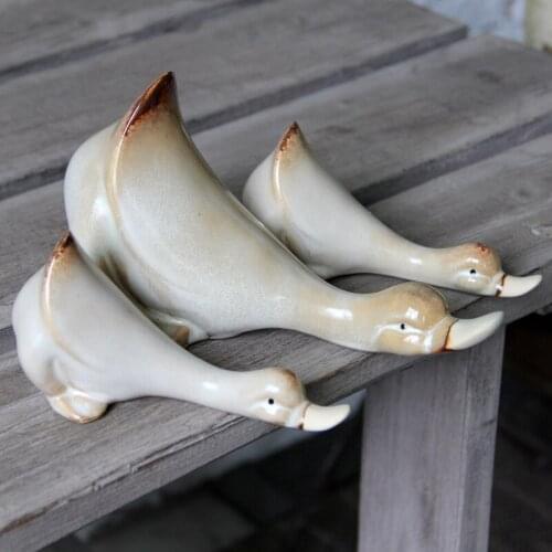 European-style jewelry zakka idyllic village water duck shelf three-piece ceramic crafts garden ornaments