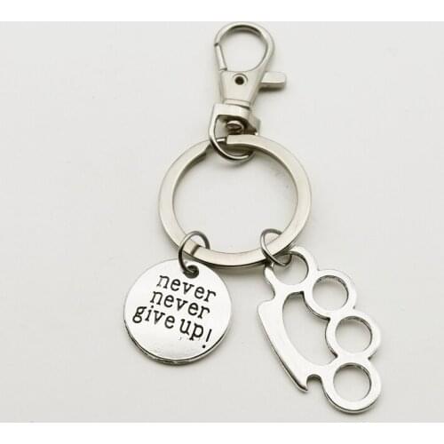 Hot Creative Fashion Pendant Cute Key Chain Souvenir Pointing Keyring Holiday Gift Women Charm Keychain Male Lover Pop