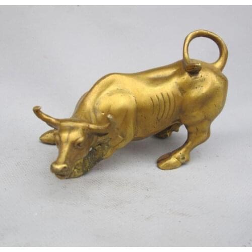 4.92 inch / Chinas rare copper old manual hammer zodiac cow statue