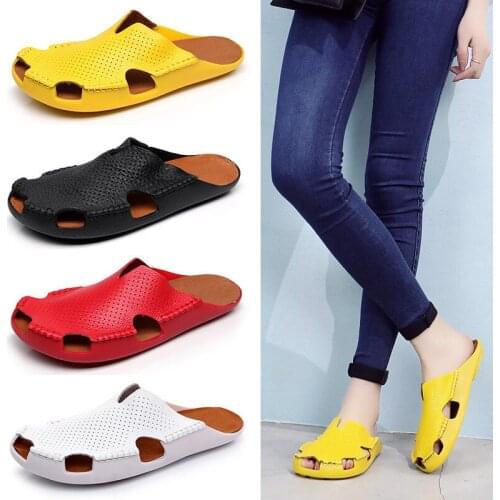 Summer mens and womens slippers beach shoes comfortable soft sole casual slippers couples large hollow and breathable shoeew