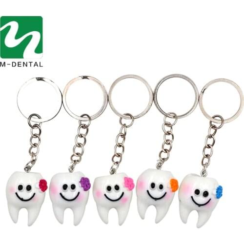5Pcs Dental Simulation Tooth Pendant Keychain Lovely Cartoon Dental Decorative Accessories Promotional Gifts