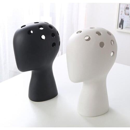 Nordic Creative Simple Black And White Ceramic Sculptur Abstract Head Ornaments Moving New Home Gift Home Decoration Accessories
