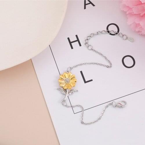 Fashion Sweet White Daisy Bracelets Necklace Personality Metal Minimalist Chrysanthemum Bracelet for Women Jewelry Gift