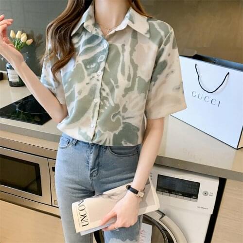 Chic Vintage Printed 2021 New Summer Blouses Women Harajuku Ladies Popular All-match Short Sleeve Womens Polo collar Shirts Top