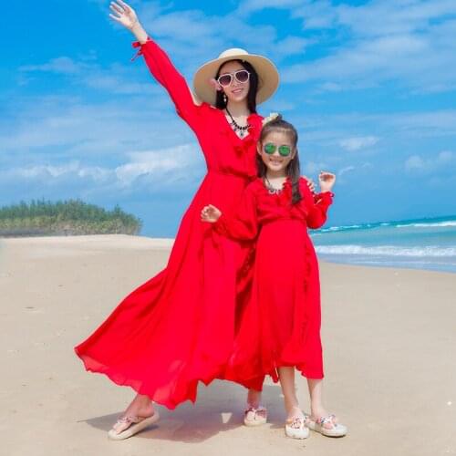 2019 new Family Style Family Chiffon Dress Mother Daughter Long Dress Mom and Daughter Dresses Clothes Family Clothing Outfits