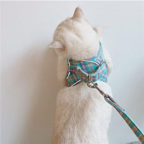 British Plaid Pet Cat Luminous Traction Rope Vest-Style Chest Harness For Dogs To Go Out And Escape The Rope