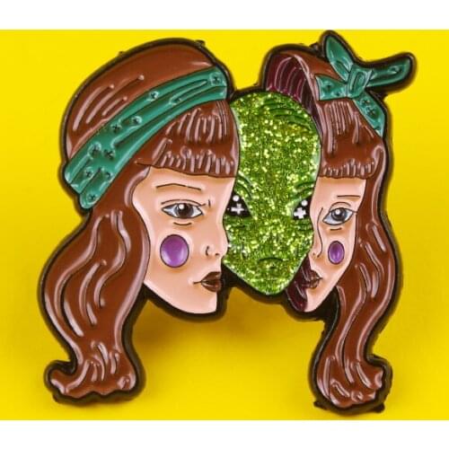 Enamel Pin Alien Planet pattern Metal Badges Pins and Brooches for Women Men Lapel pin Creative Gift backpack bags badge jacket