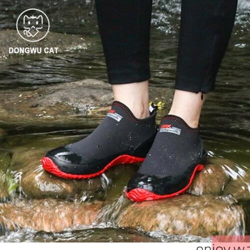 Men Barefoot Diving Swimming Water Shoes Outdoor Sports Breathable Beach Wading Shoes Male Aqua Seaside Sneakers