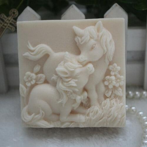 Wholesale!!!1pcs Parent child Horses (ZX235) Silicone Handmade Soap Mold Crafts DIY Silicone Mould