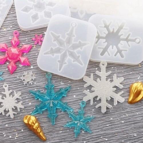 Cute Snowflake Shape Silicone Mold DIY Jewelry Pendant Making Supplies Craft Mold DIY Jewelry Pendant Making Supplies Craft DIY