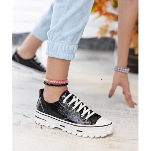 Womens winter autumn fashion sneakers new season Faux Leather Materıal black Layd walking shoe raund toe high heels lace