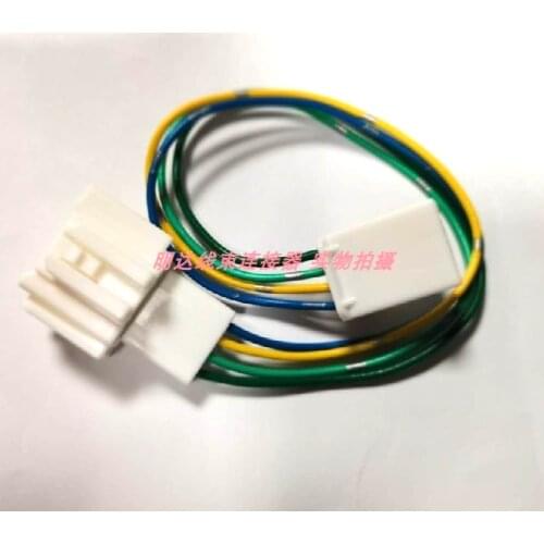 For Honda car CRV fuse box 4PIN power supply for Mazda hairspring heating connector original