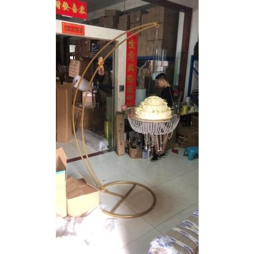 Luxury Metal Arch Drape Suspend Chandelier Cake Stand Swing For Cake Topper Decor Centerpiece Chandelier Wedding Party Decor