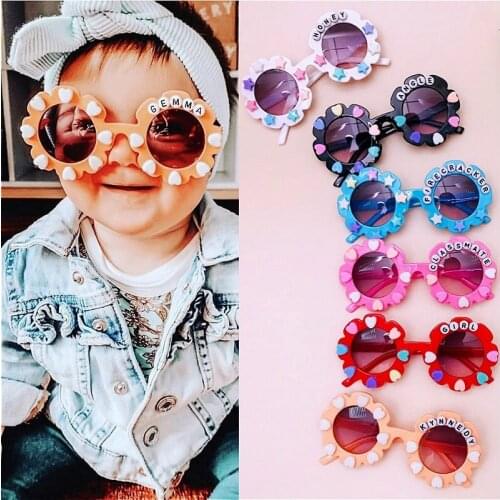 2021 Fashion Kids Girls Boys Sun Glasses Lovely Letter Flower Round Frame Beach Sunglasses Children Eyewear Outdoor