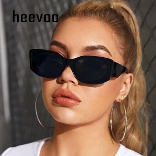 Small Square Sunglasses Women Fashion Brand Designer Summer Rectangle Sun Glasses Ladies Vintage Rivet Mirror Eyewear Shades