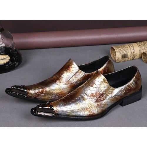 Autumn and Winter British Style Personality Pointed Golden Mens Leather Shoes Nightclub Hair Stylist Shoes