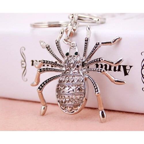 XDPQQ Creative Retro Insect Animal Keychain Spider Keychain Pendant Lady Bag Accessories Metal Pendant Small Gift