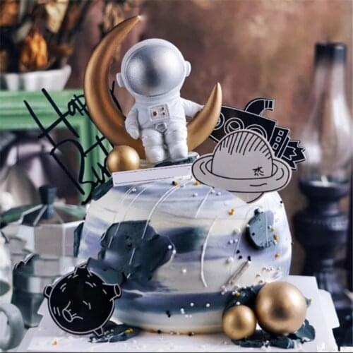 2021 1pcs Astronaut Beeldje Astronaut Mini DIY Model Cute Astronaut Cake Topper Boy Birthday Decorations Cake Decorations Tools