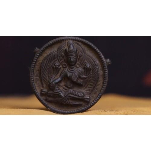 Tibetan monastery collection of copper tires, hand-beating, chi-carved box, free Buddha statue of Guanyin Bodhisattva