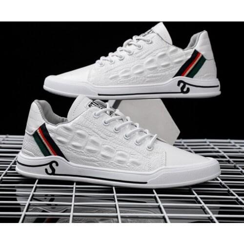 2021 summer new crocodile-print mens casual shoes fashion versatile white sneakers comfortable flat leather shoes for men